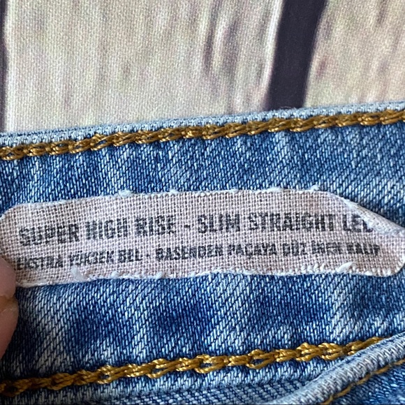 DeFacto Denimwear ripped jeans patches rough hem - Picture 8 of 8